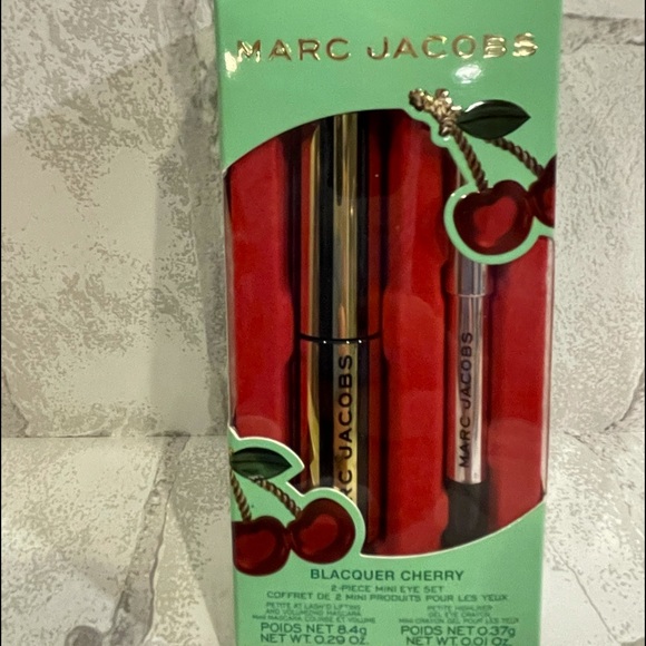 Marc Jacobs Other - Marc Jacobs blacquer cherry
2-piece mini eye